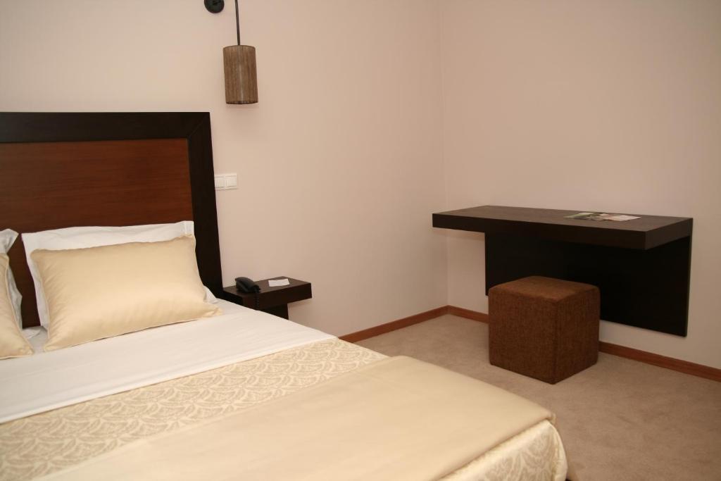 Santo Thyrso Hotel Santo Tirso Room photo