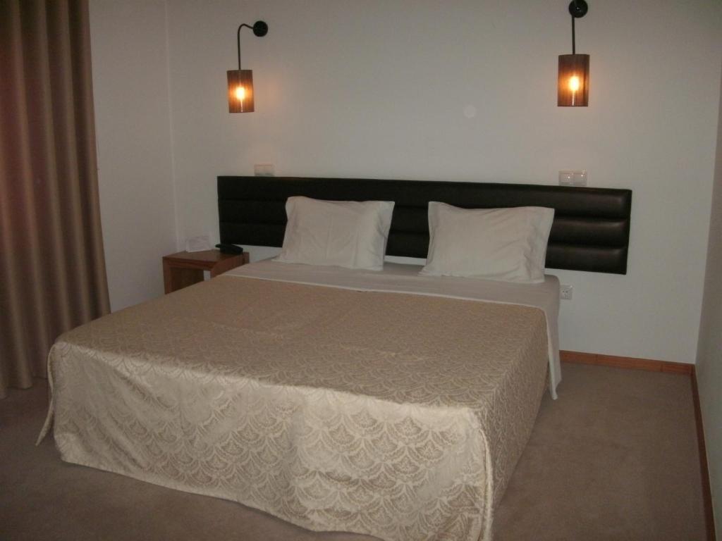Santo Thyrso Hotel Santo Tirso Room photo
